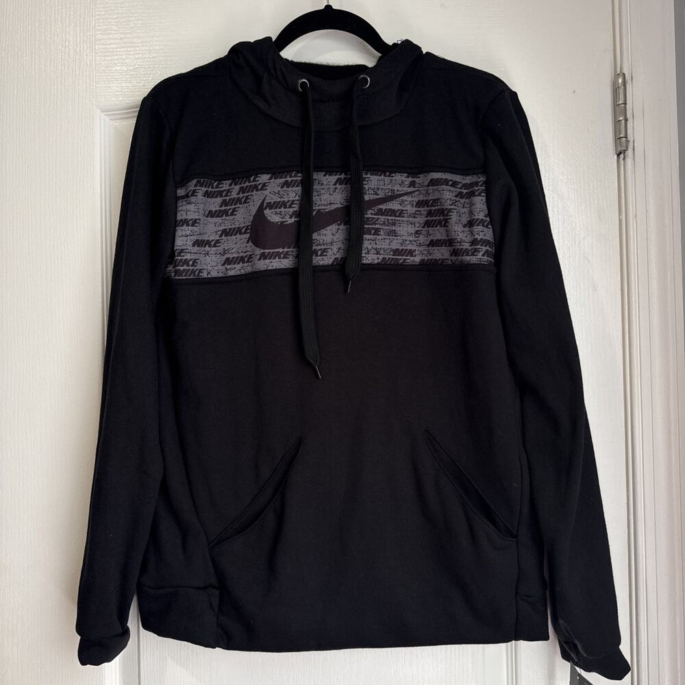 NWT Nike Graphic Black Hoodie Front Pocket Size Small